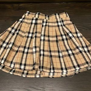 plaid pledded skirt